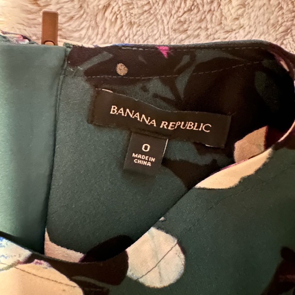 Banana Republic Deep Hunter Floral Peplum Dress - Picture 2 of 15